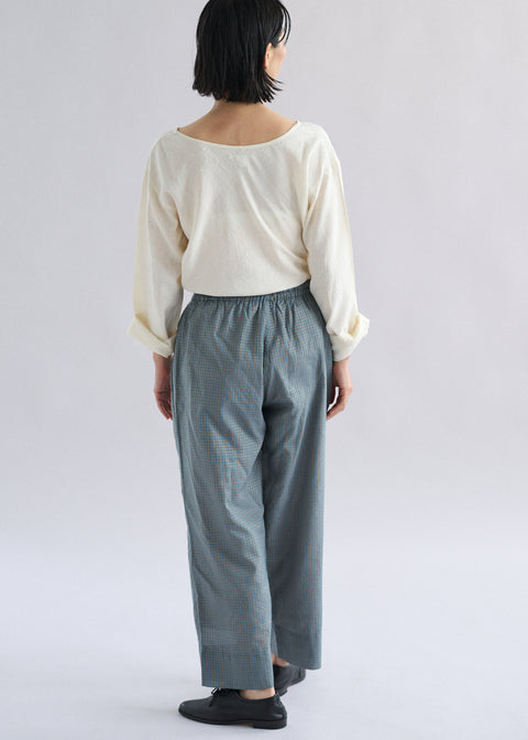 モデル身長159cm Mサイズ着用