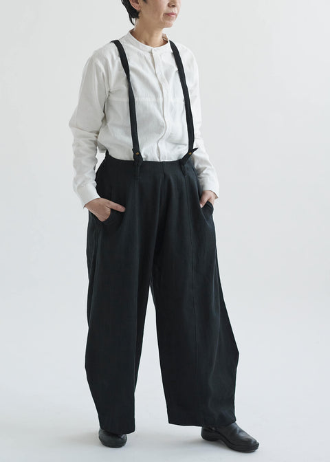 モデル身長164cm Black Lサイズ着用