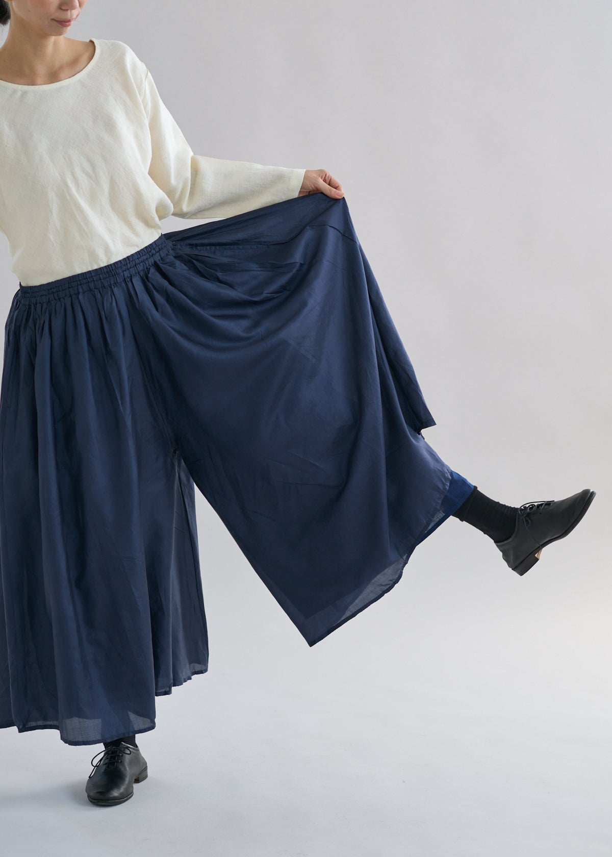 手織マルベリシルク ブーミーパンツ – CALICO LLC