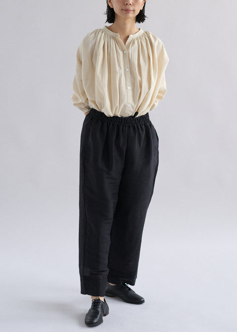 モデル身長159cm Mサイズ着用