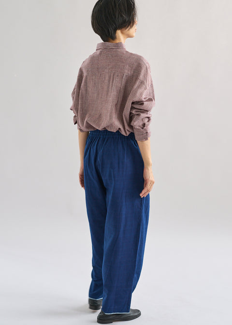 モデル身長159cm Indigo_WhiteMサイズ着用