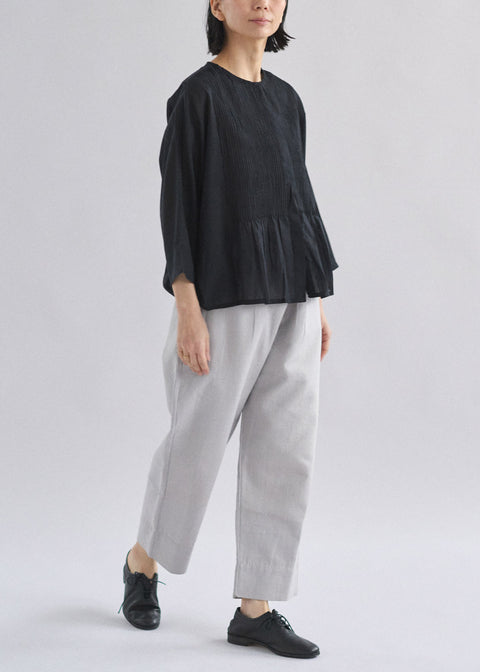 モデル身長159cm Sサイズ着用