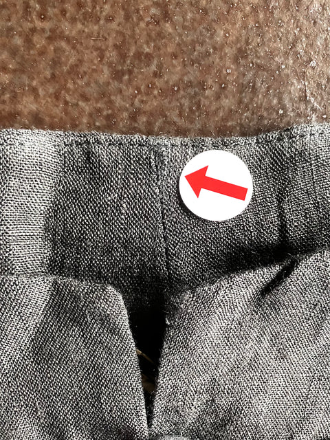 後ろ身頃　首元の織傷